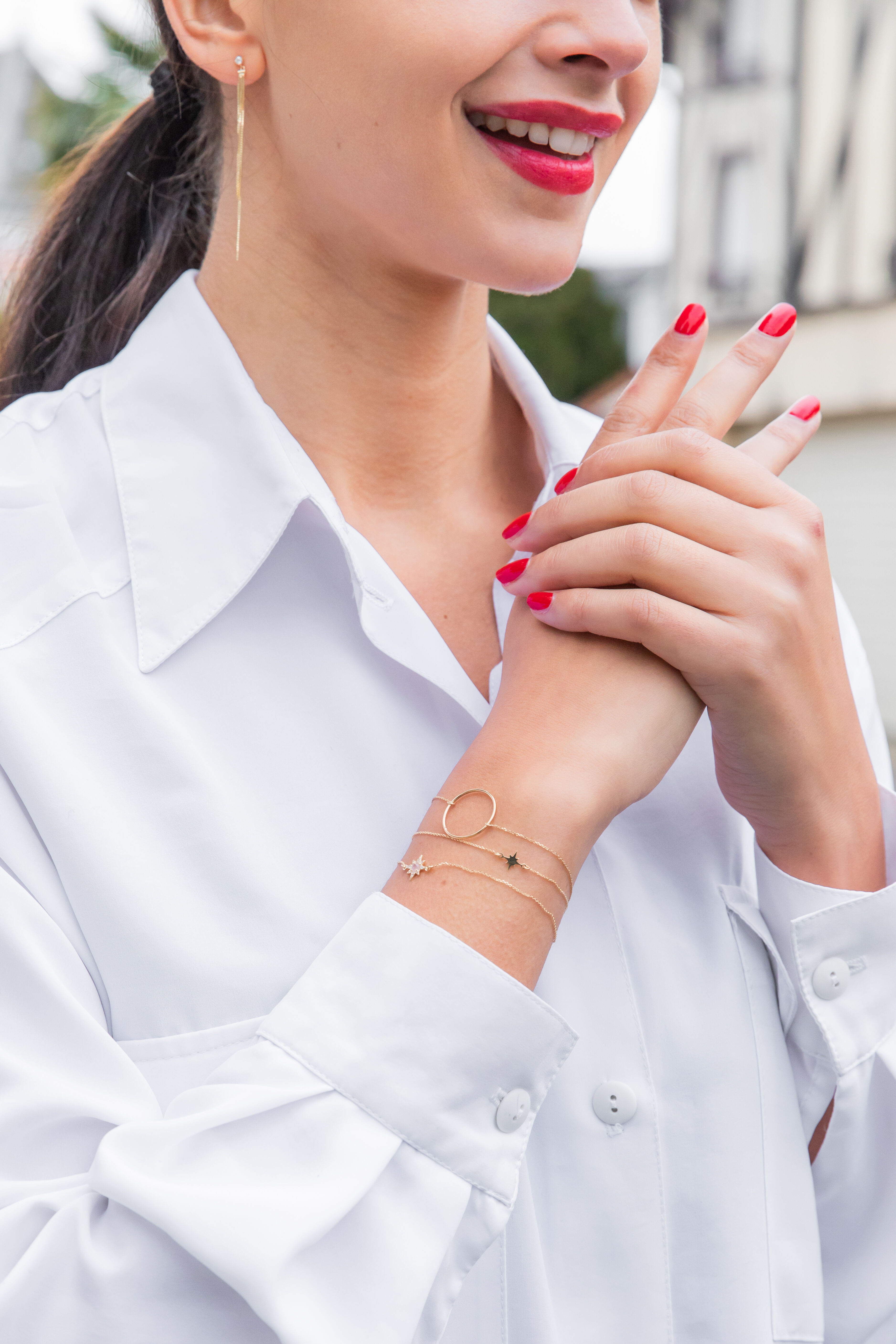 L'accumulation des bracelet﻿s et colliers fins