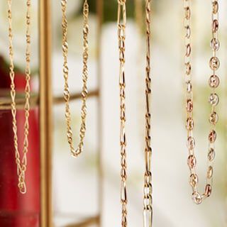 METTEZ EN VALEUR VOS BIJOUX SUR DES SUPPORTS MURAUX