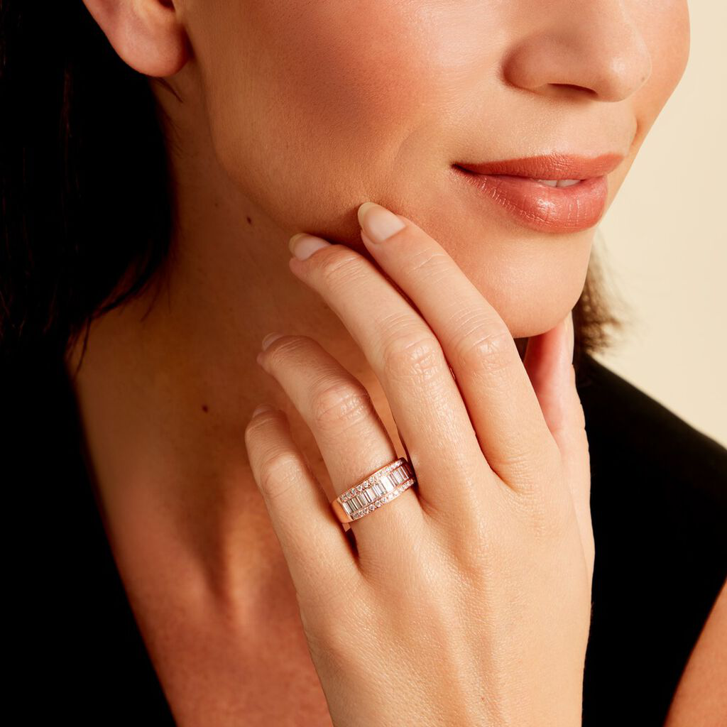 Une bague, pour le symbole