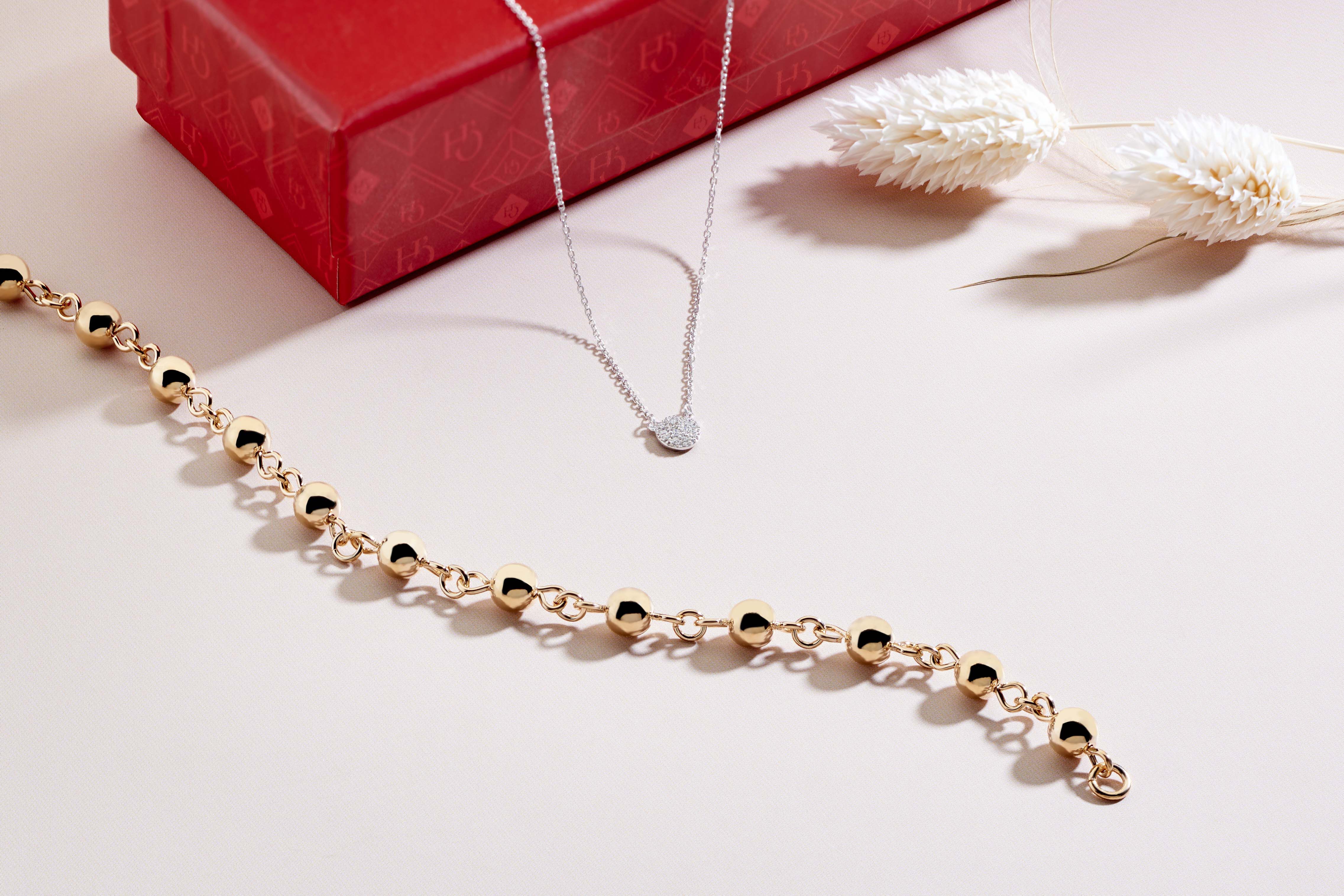 OFFRIR UN BIJOU FIN POUR NE PAS SE TROMPER