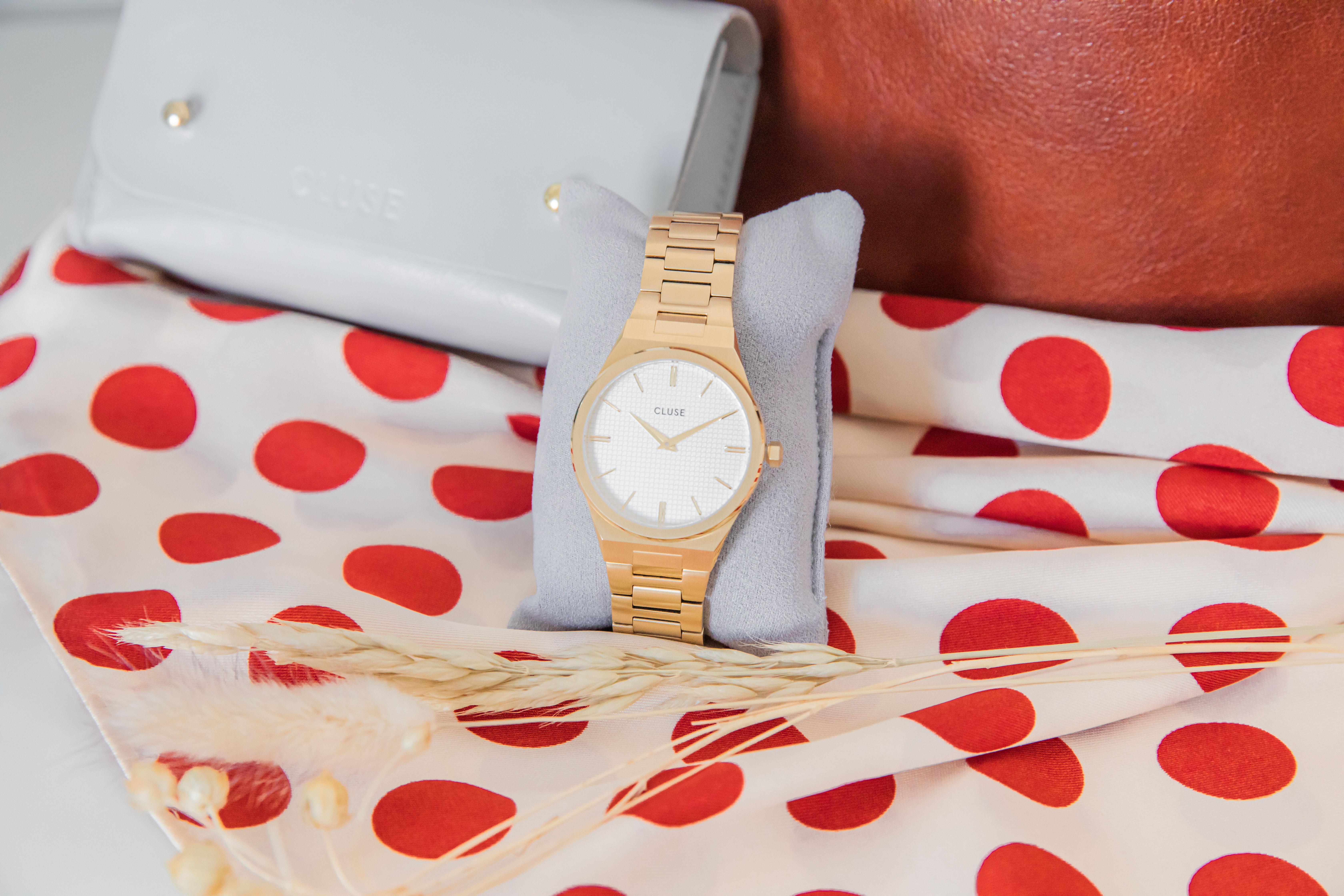 UNE MONTRE POUR UN CADEAU &Eacute;L&Eacute;GANT ET UTILE