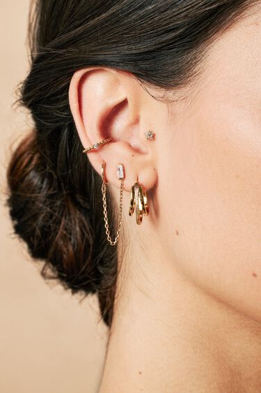 piercings d'oreilles