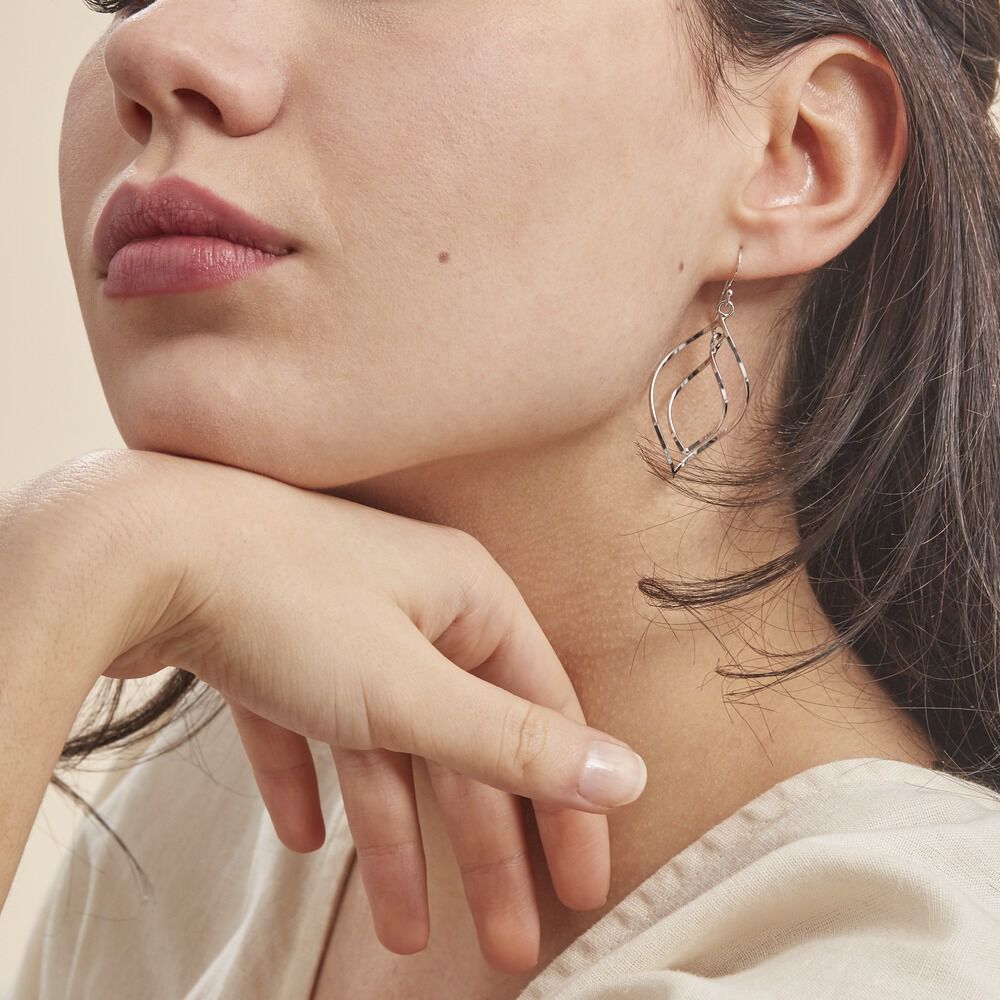 Boucles D'oreilles Pendantes Naf Naf - Couleur Verte - Fermoir Dormeuse - Alliage - Neuf Avec étiquettes