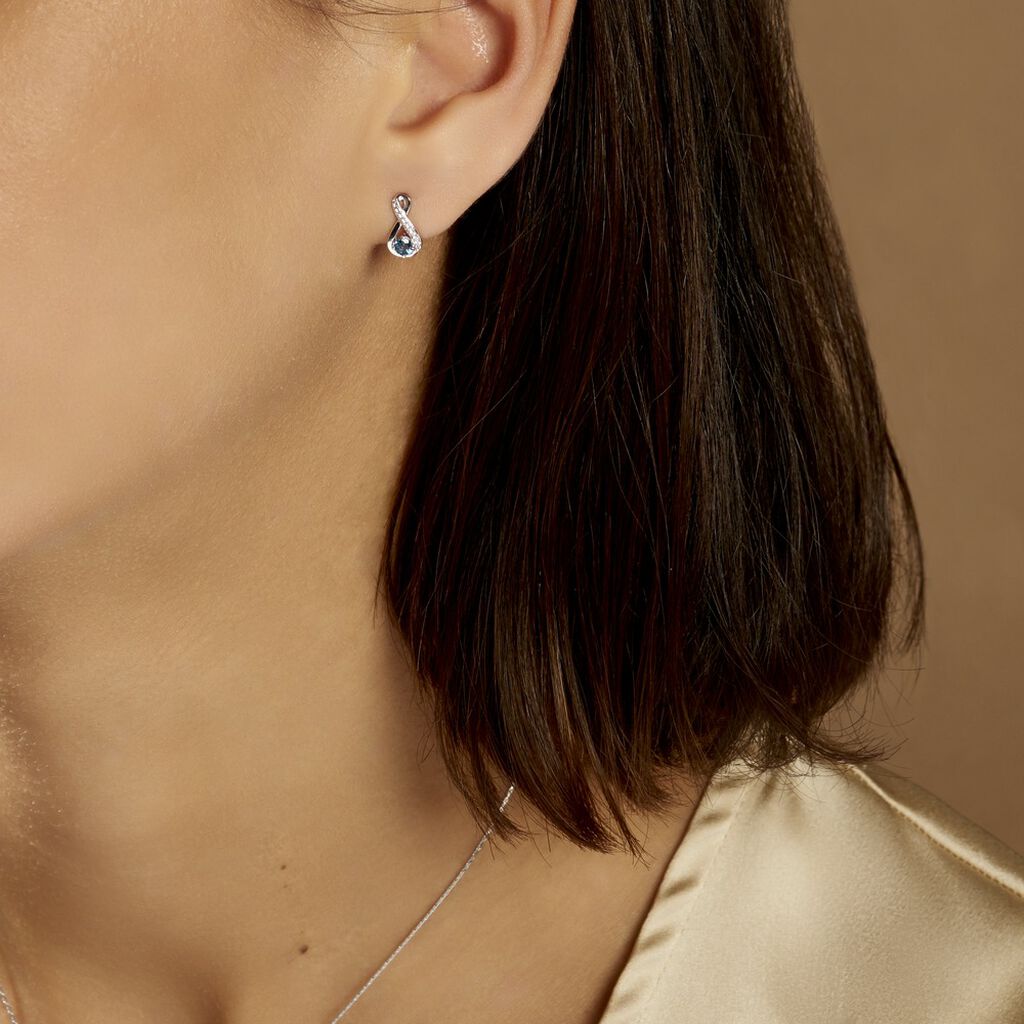 Boucles D'oreilles Puces Augusta Or Blanc Topaze Et Oxyde De Zirconium - Clous d'oreilles Femme | Histoire d’Or