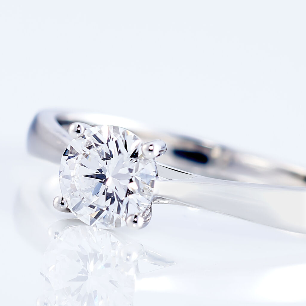 Bague Solitaire Fiona Or Blanc Diamant Synthetique - Bagues solitaires Femme | Histoire d’Or
