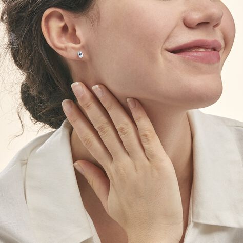Boucles D'oreilles Puces Elea Serti Griffe Or Blanc Topaze - Clous d'oreilles Femme | Histoire d’Or