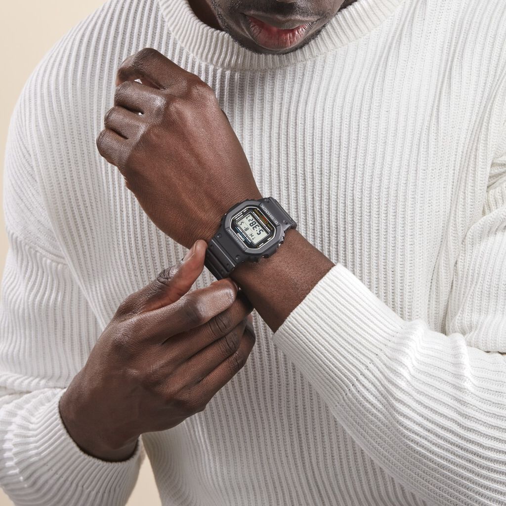 Montre Casio G-shock Black & White Gris - Montres  | Histoire d’Or