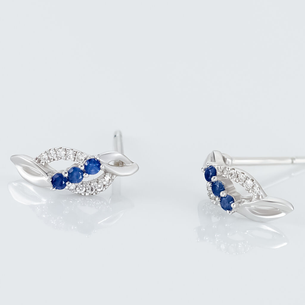 Boucles D'oreilles Puces Rosalyne Or Blanc Saphir Et Diamant - Clous d'oreilles Femme | Histoire d’Or