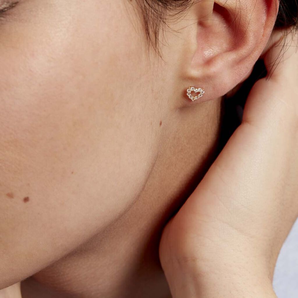 Boucles D'oreilles Puces Coeur Ajoure Or Jaune Oxyde De Zirconium - Clous d'oreilles Femme | Histoire d’Or