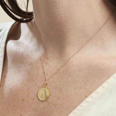 Medaille Or Jaune Vierge A L'enfant - Pendentifs Baptême Famille | Histoire d’Or