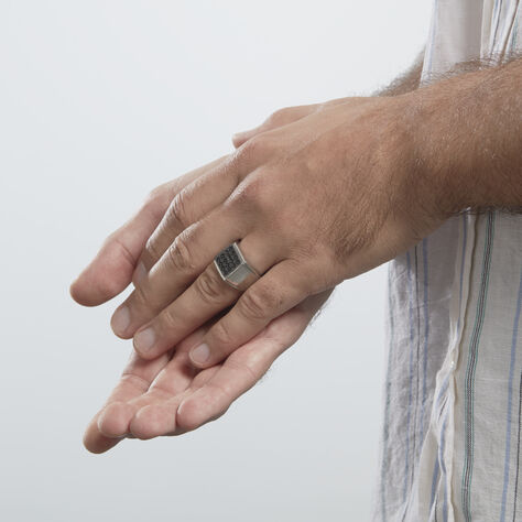 Bague Chevalière Acier Vieillit Teodor Oxydes De Zirconium - Bagues avec pierre Homme | Histoire d’Or