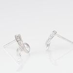 Boucles D'oreilles Puces Volute Or Blanc Diamant - Clous d'oreilles Femme | Histoire d&rsquo;Or