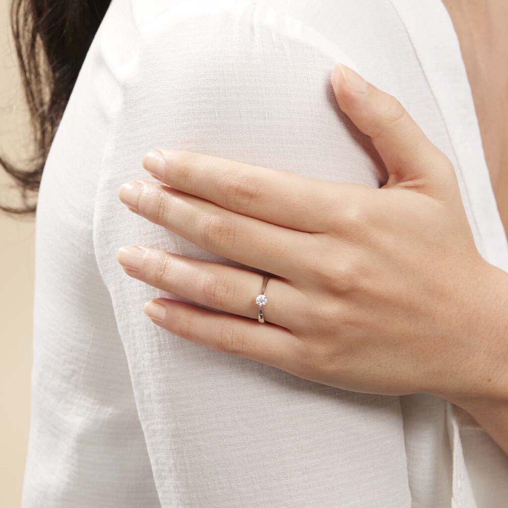Bague Solitaire Victoria Or Blanc Diamant - Bagues solitaires Femme | Histoire d’Or