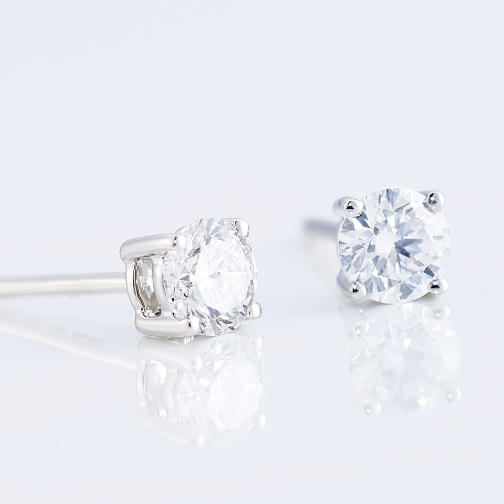 Boucles D'oreilles Puces Victoria Platine Blanc Diamant - Clous d'oreilles Famille | Histoire d’Or