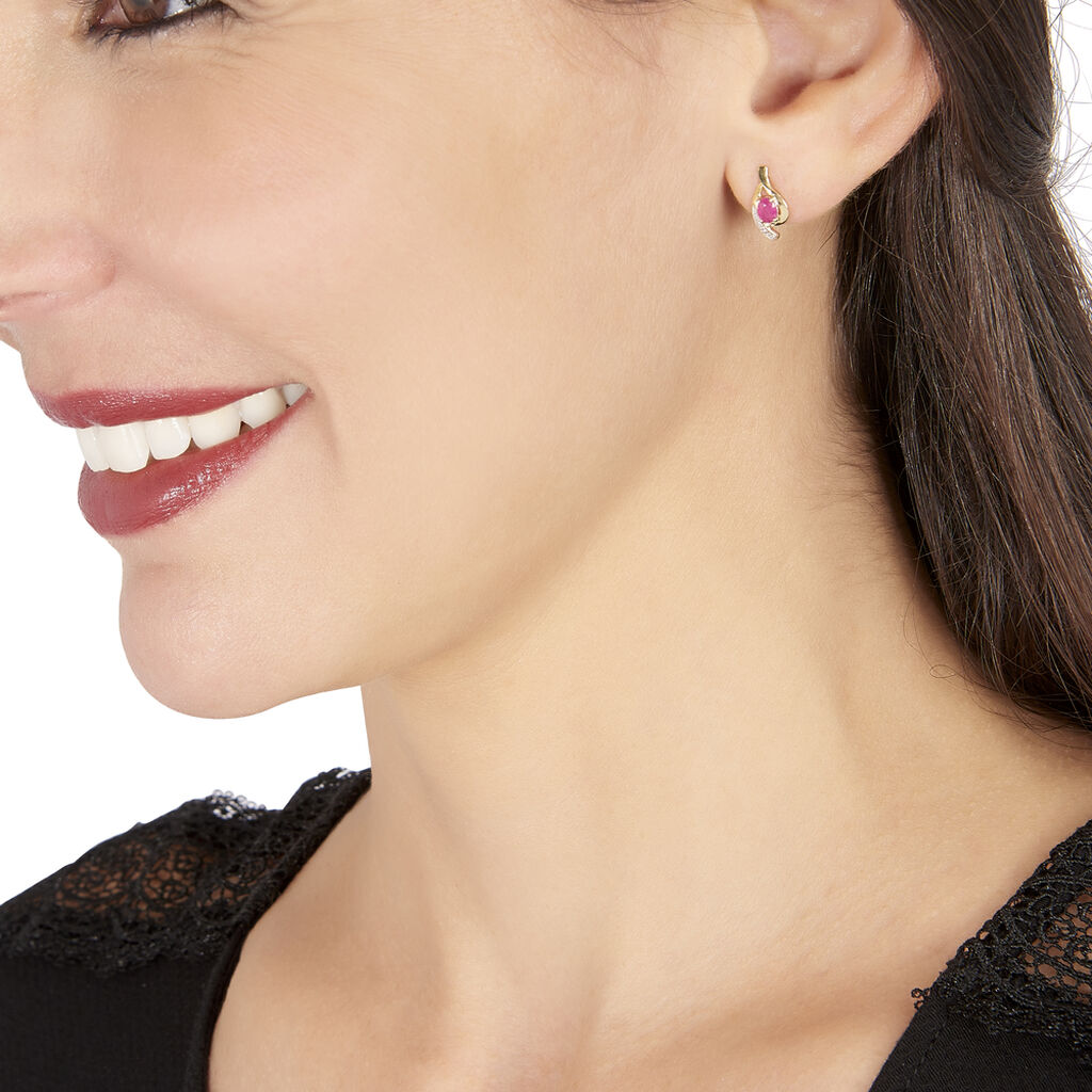 Boucles D'oreilles Puces Sagesse Or Jaune Rubis Et Diamant - Clous d'oreilles Femme | Histoire d’Or