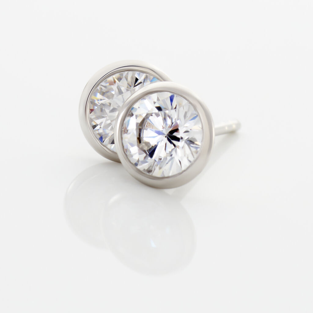 Boucles D'oreilles Puces Daria Serti Clos Or Blanc Oxyde De Zirconium - Clous d'oreilles Femme | Histoire d’Or