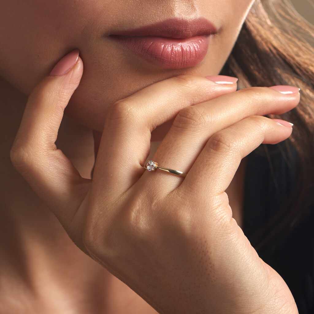 Bague Solitaire Or Jaune Eclat D'etoile Oxyde De Zirconium - Bagues solitaires Femme | Histoire d’Or