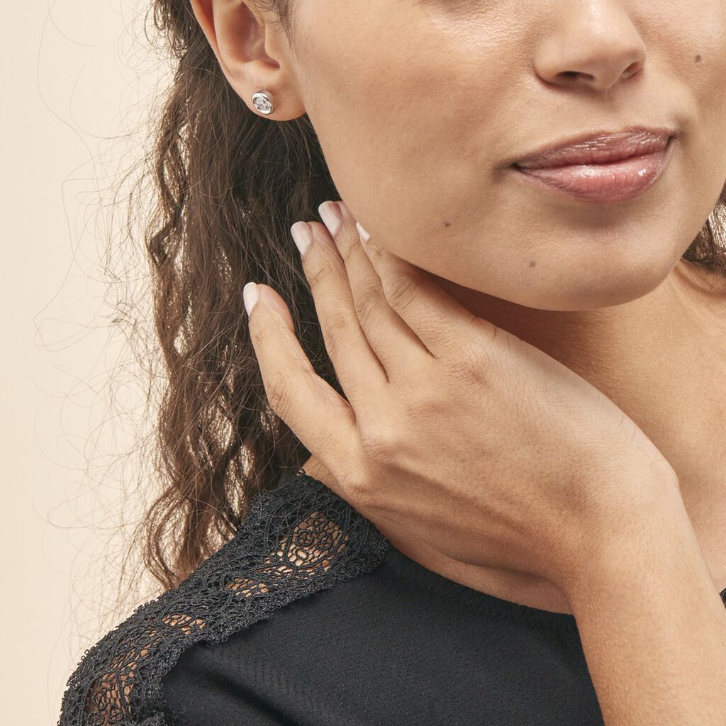 Boucles D'oreilles Puces Eden Serti Pneu Or Blanc Oxyde De Zirconium - Clous d'oreilles Femme | Histoire d’Or