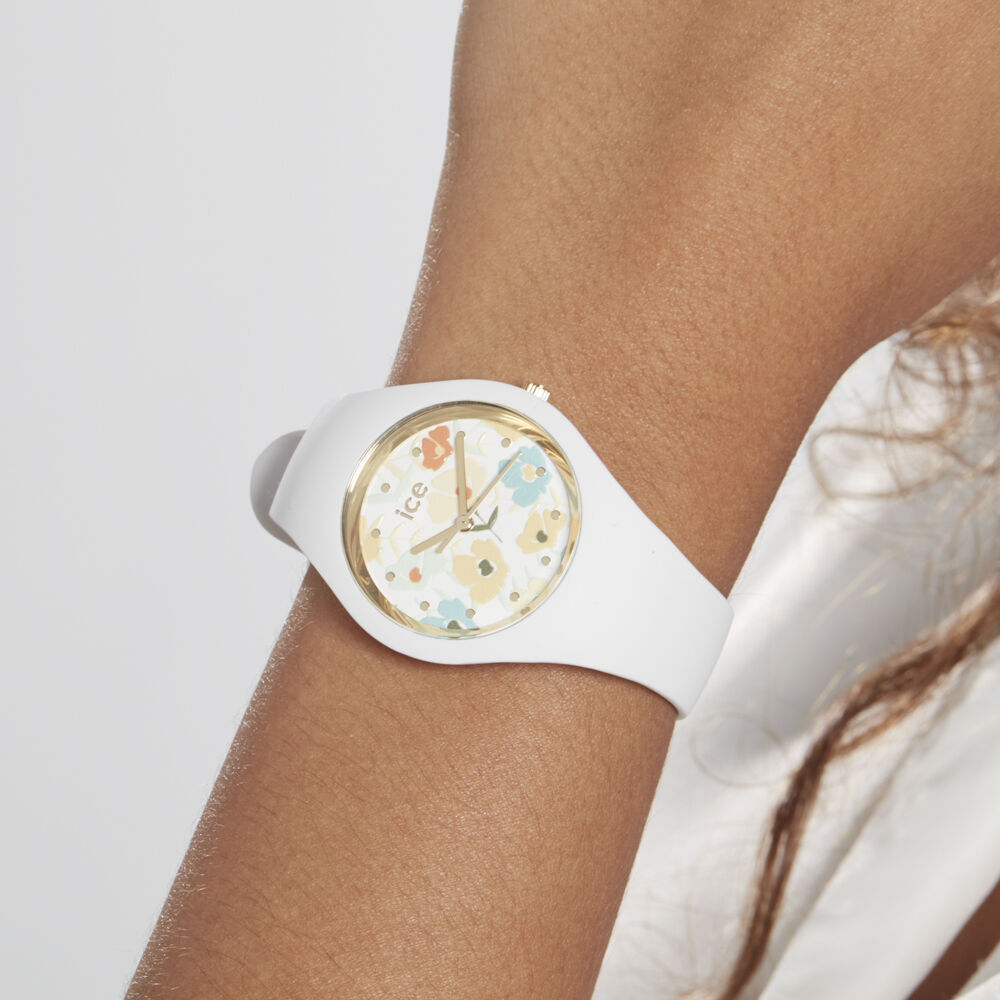 Meilleure montre Swatch femme 2022 Avis et Comparatif (Top 3)