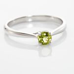 Bague Solitaire Fiona Or Blanc P&eacute;ridot - Bagues solitaires Femme | Histoire d&rsquo;Or