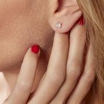 Boucles D'oreilles Puces Or Jaune Doreen Oxydes De Zirconium - Clous d'oreilles Famille | Histoire d&rsquo;Or