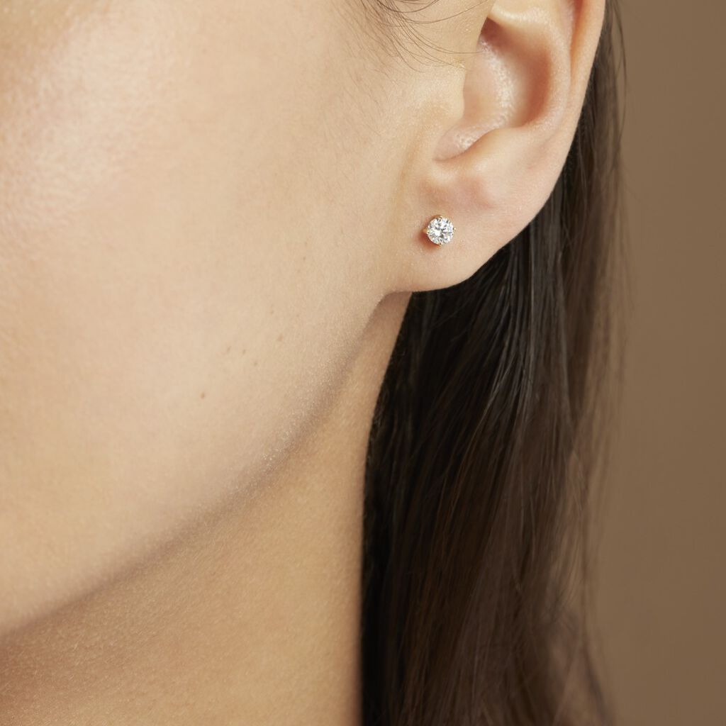 Boucles D'oreilles Puces 4 Griffes Or Jaune Diamant Synthetique - Clous d'oreilles Femme | Histoire d’Or