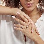 Bague Petale Or Blanc Saphir Et Diamant - Bagues avec pierre Femme | Histoire d&rsquo;Or