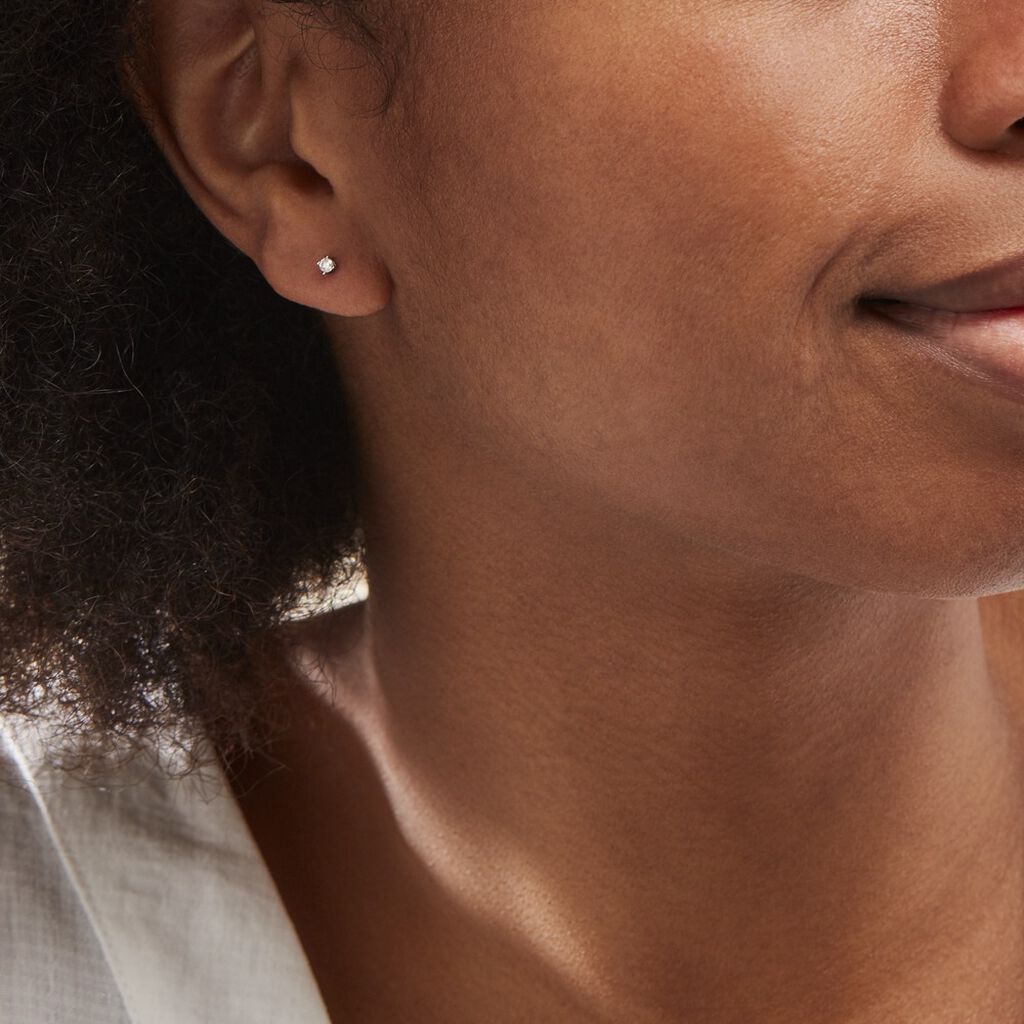 Boucles D'oreilles Puces Aphrodite Or Blanc Diamant - Clous d'oreilles Famille | Histoire d’Or