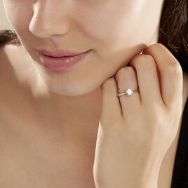 Bague Solitaire Fiona Or Blanc Diamant Synthetique - Bagues solitaires Femme | Histoire d’Or