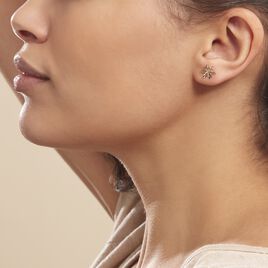 Boucles D'oreilles Puces Philine Fleur Or Jaune - Clous d'oreilles Femme | Histoire d’Or