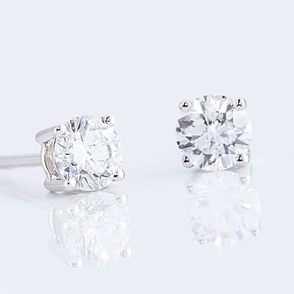 Boucles D'oreilles Puces 4 Griffes Or Blanc Diamant Synthetique - Clous d'oreilles Femme | Histoire d&rsquo;Or