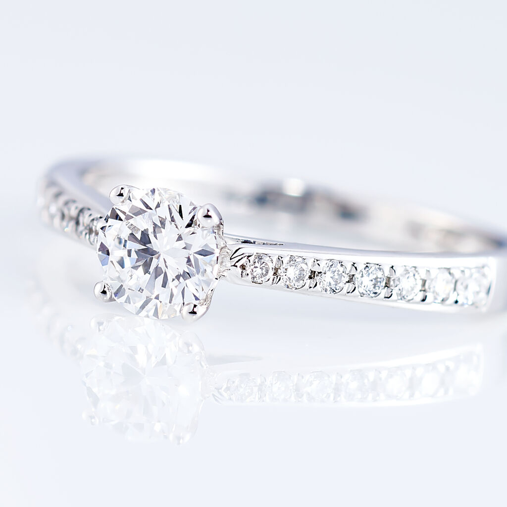 Bague Solitaire Laetitia Or Blanc Diamant Synthetique - Bagues solitaires Femme | Histoire d’Or