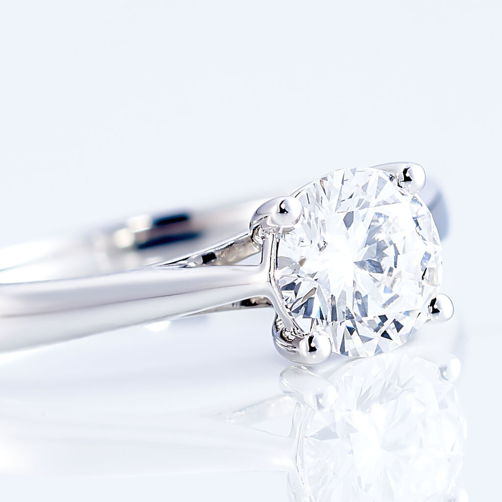 Bague Solitaire Fiona Or Blanc Diamant Synthetique - Bagues solitaires Femme | Histoire d’Or