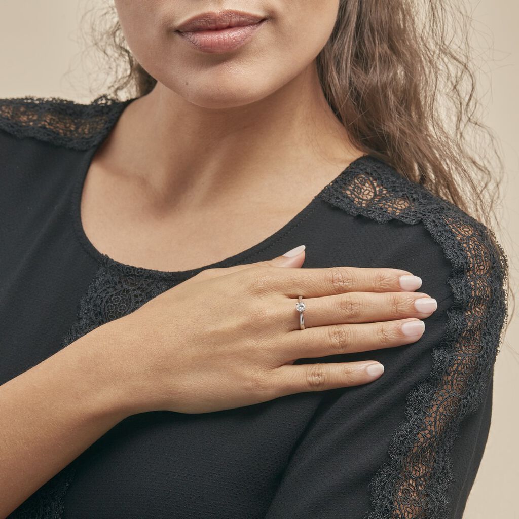 Bague Solitaire Victoria Or Blanc Diamant - Bagues solitaires Femme | Histoire d’Or