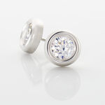 Boucles D'oreilles Puces Eden Serti Pneu Or Blanc Oxyde De Zirconium - Clous d'oreilles Femme | Histoire d&rsquo;Or