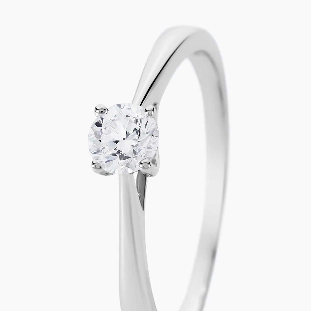 Bague Solitaire Fiona Or Blanc Diamant Synthetique - Bagues solitaires Femme | Histoire d’Or