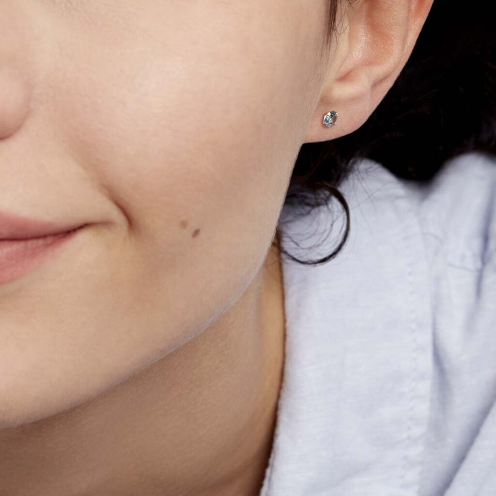 Boucles D'oreilles Puces daria Serti Griffe 3 Or Jaune Oxyde - Clous d'oreilles Femme | Histoire d’Or