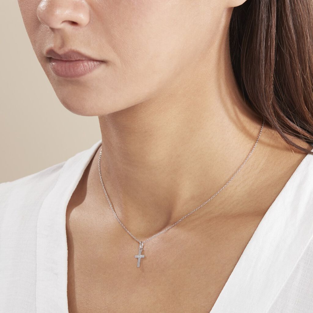 Pendentif Bathilde Croix Striee Or Blanc - Pendentifs Baptême Famille | Histoire d’Or