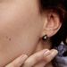 Boucles D'oreilles Puces Baroque Or Jaune Perle De Culture De Tahiti - Clous d'oreilles Femme | Histoire d’Or
