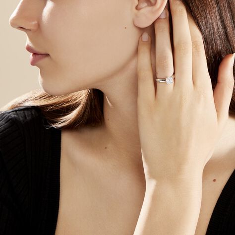 Bague Solitaire Charlene Or Blanc Diamant Synthetique - Bagues solitaires Femme | Histoire d’Or