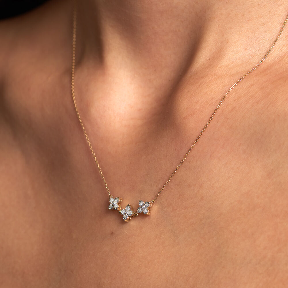 Collier Minimaliste Fleur Dorée Tres.Or - Neuf Avec étiquettes, Livraison 48h, Acier Inoxydable