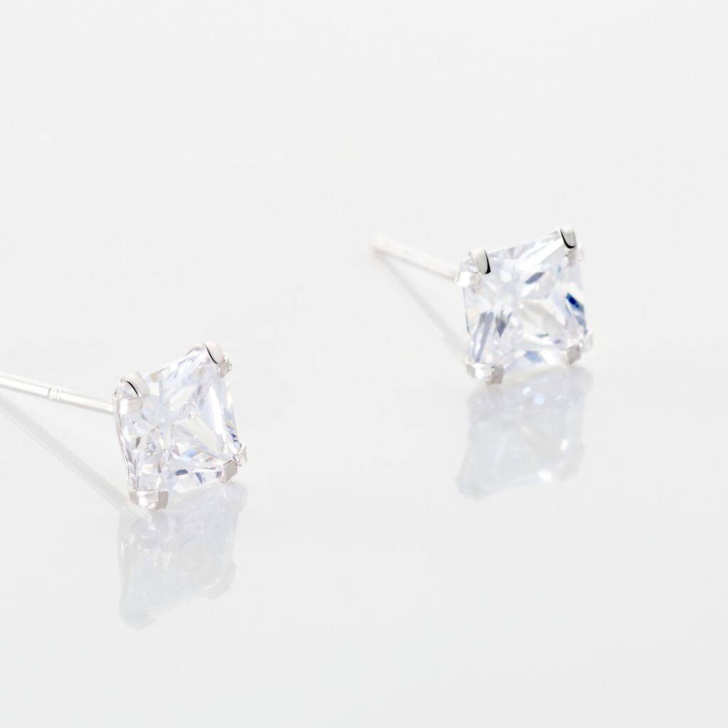 Boucles D'oreilles Puces Or Blanc Doreen Oxydes De Zirconium - Clous d'oreilles Famille | Histoire d’Or