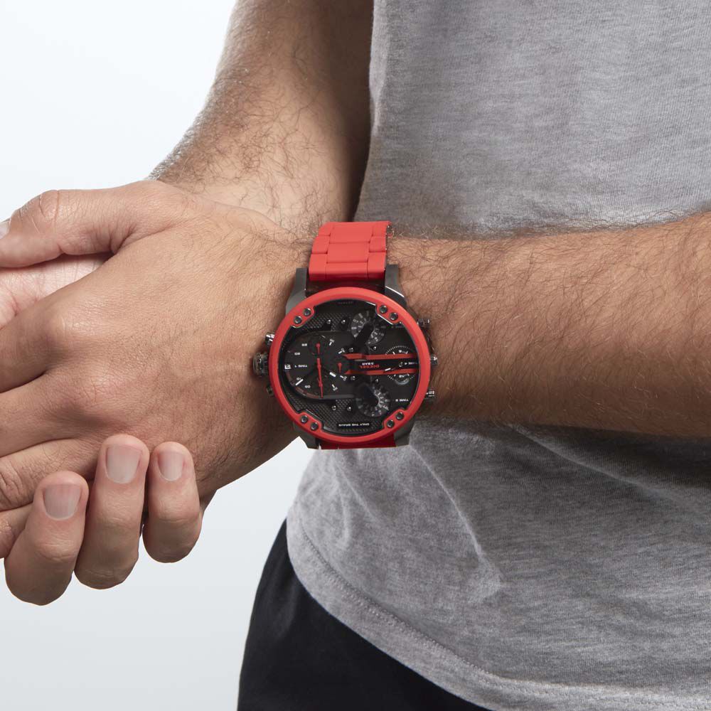 Montre diesel rouge dz7370 best sale