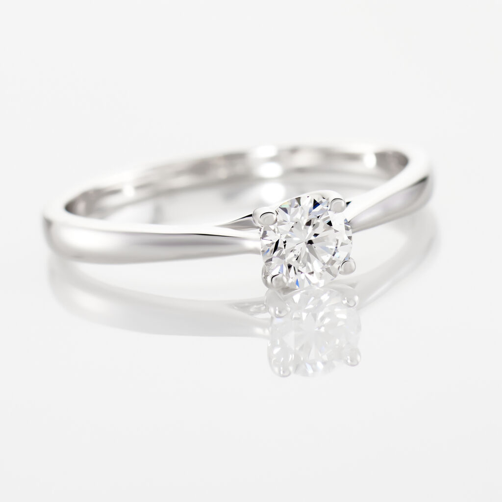 Bague Solitaire Fiona Or Blanc Diamant Synthetique - Bagues solitaires Femme | Histoire d&rsquo;Or