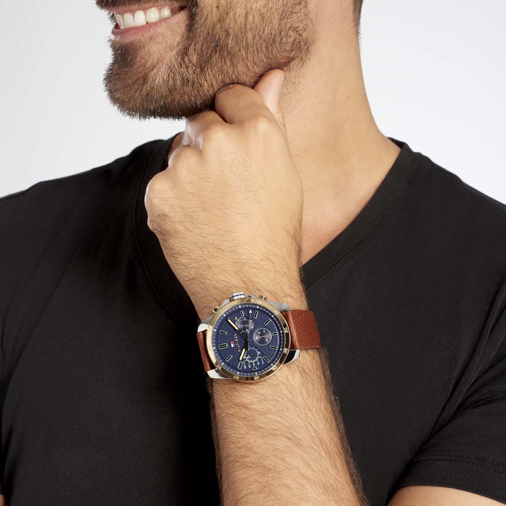 Montres Tommy Hilfiger 1791561 Acier Boucle Ardillon Bicolore Ronde -  HIMH2QB1220 • Histoire d'Or