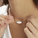 Collier Ovale Gravable Or Blanc - Cadeaux de naissance Femme | Histoire d’Or