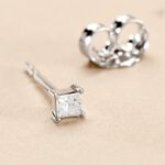 Boucle D'oreille Puces Myralie Or Blanc Diamant - Clous d'oreilles Femme | Histoire d&rsquo;Or