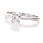 Bague Solitaire Victoria Or Blanc Diamant - Bagues solitaires Femme | Histoire d&rsquo;Or