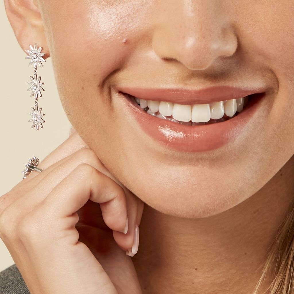 Boucles D'oreilles Pendantes Daisy Argent Blanc Oxyde De Zirconium - Boucles d'oreilles pendantes Femme | Histoire d’Or