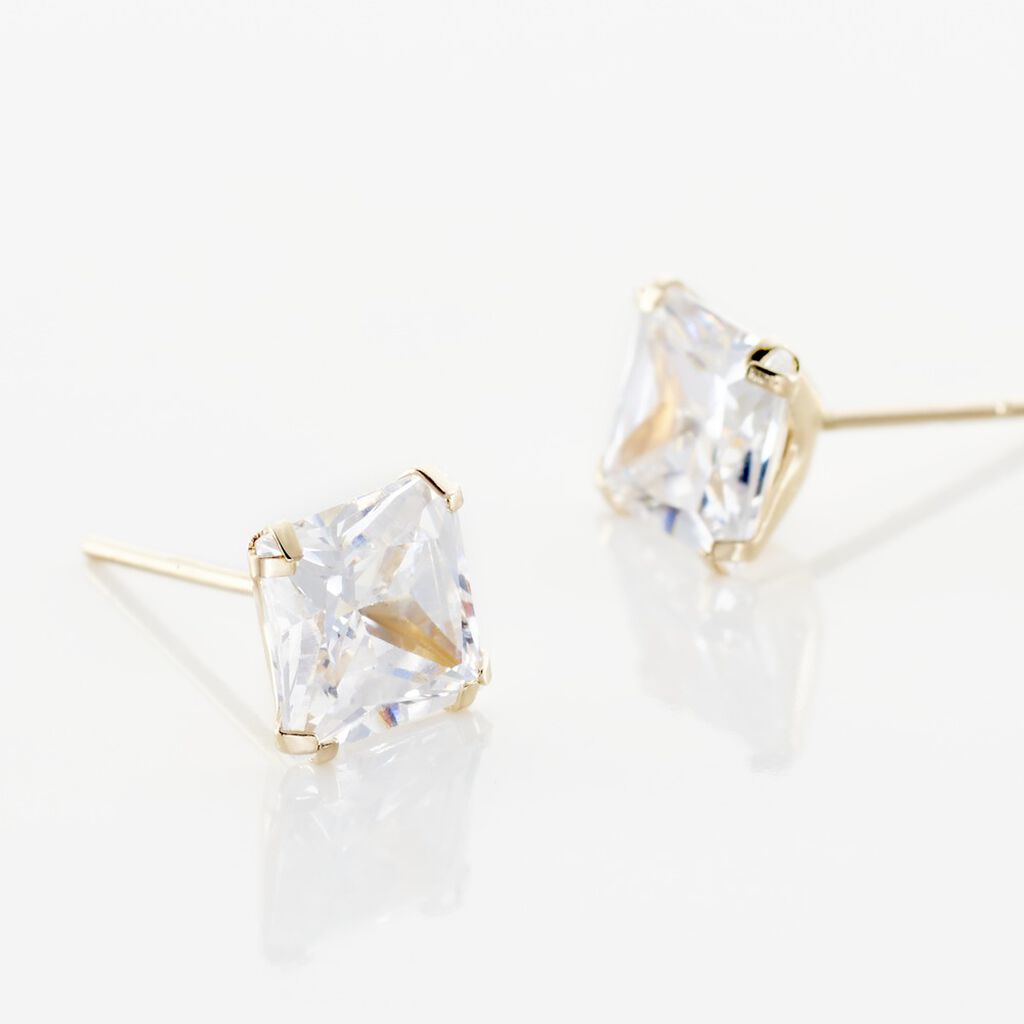 Boucles D'oreilles Puces Or Jaune Doreen Oxydes De Zirconium - Clous d'oreilles Famille | Histoire d’Or